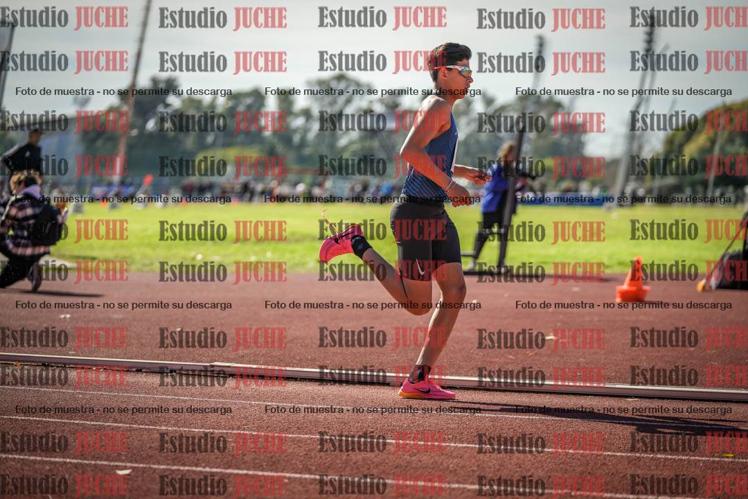 Fotos de los 800 m llanos de varones