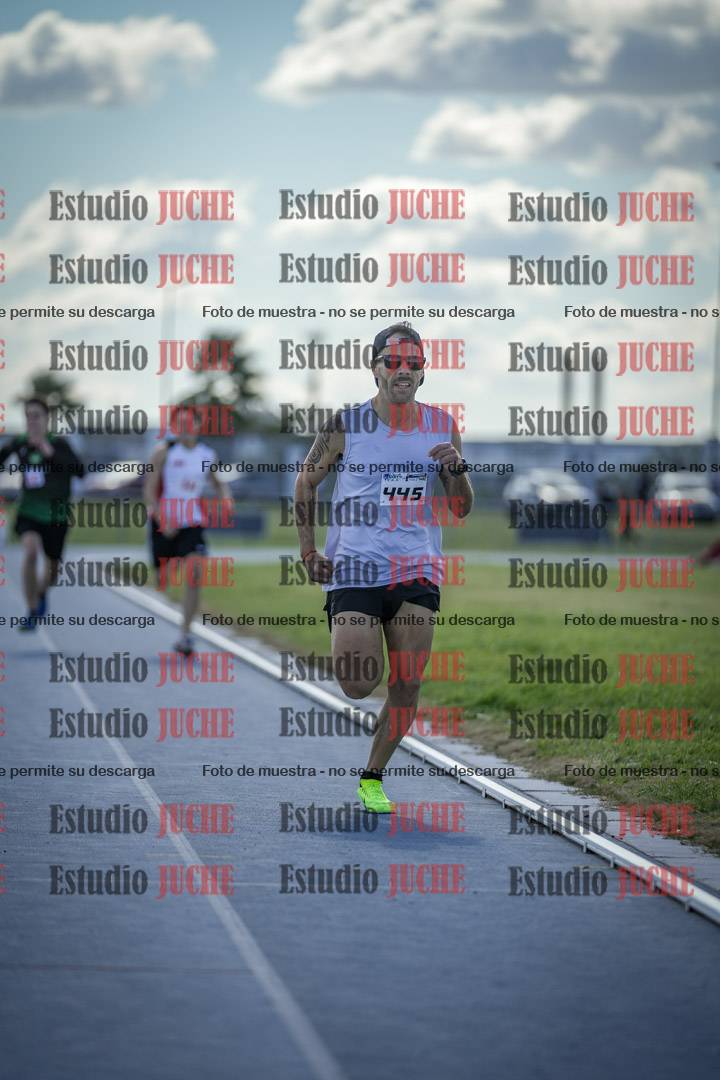 Fotos de los 800 m llanos de varones