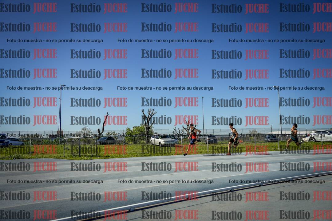 Fotos de los 200 m llanos de varones