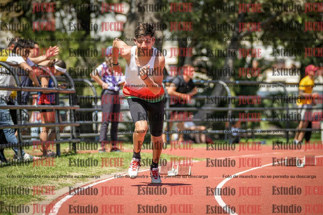 Fotos de los 200 m llanos de varones