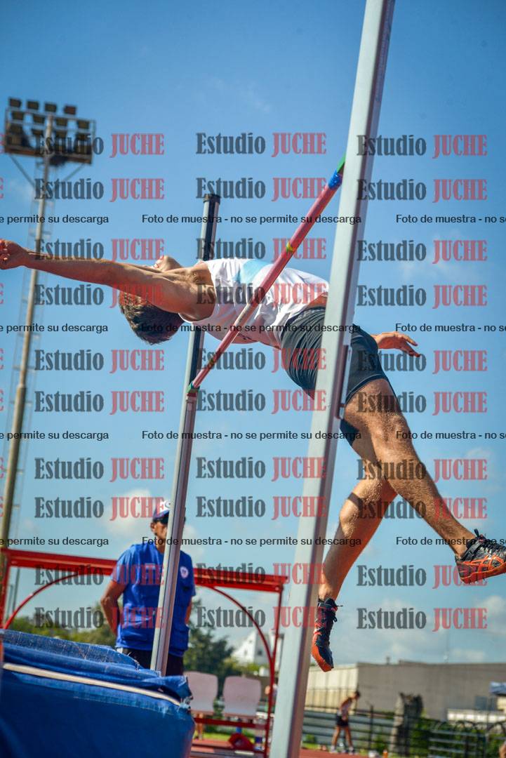 Fotos del salto en alto de varones