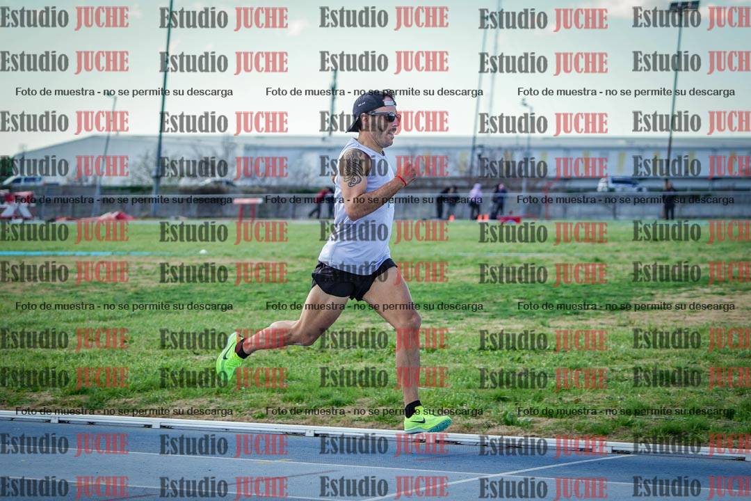 Fotos de los 800 m llanos de varones