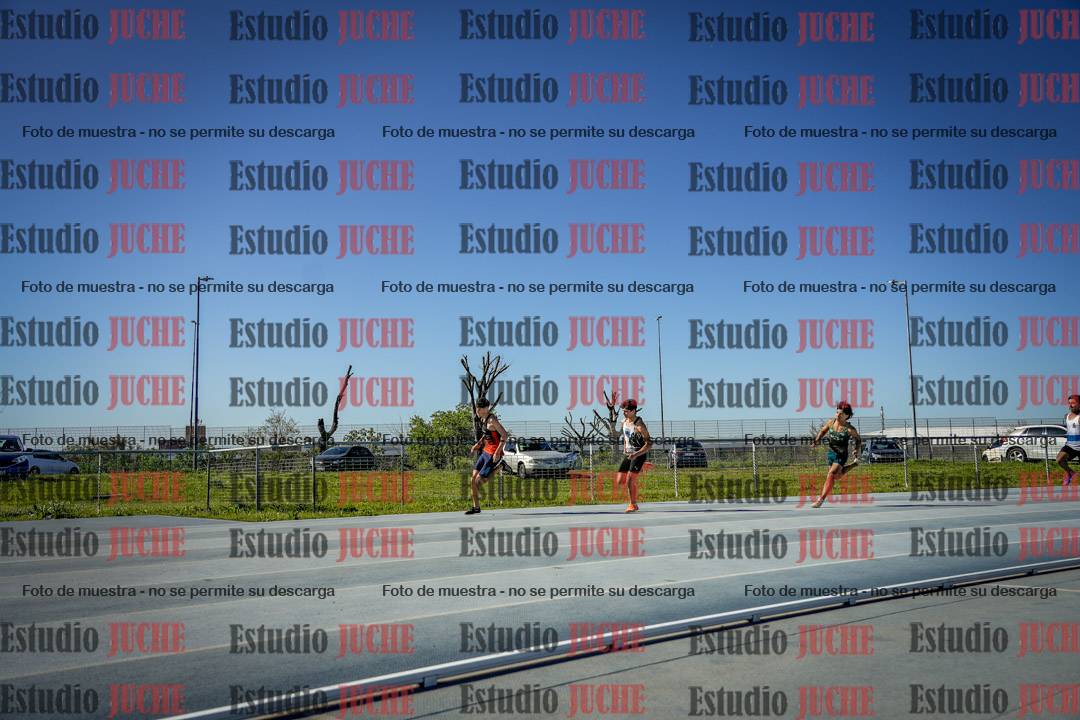Fotos de los 200 m llanos de varones