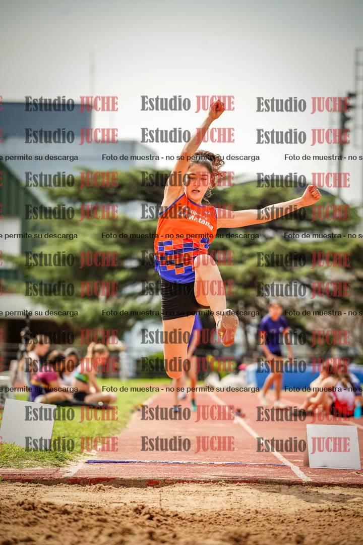 Fotos del salto en largo de mujeres
