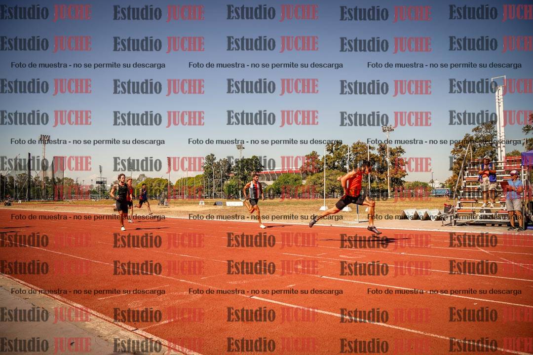 Fotos de los 200 m llanos de varones