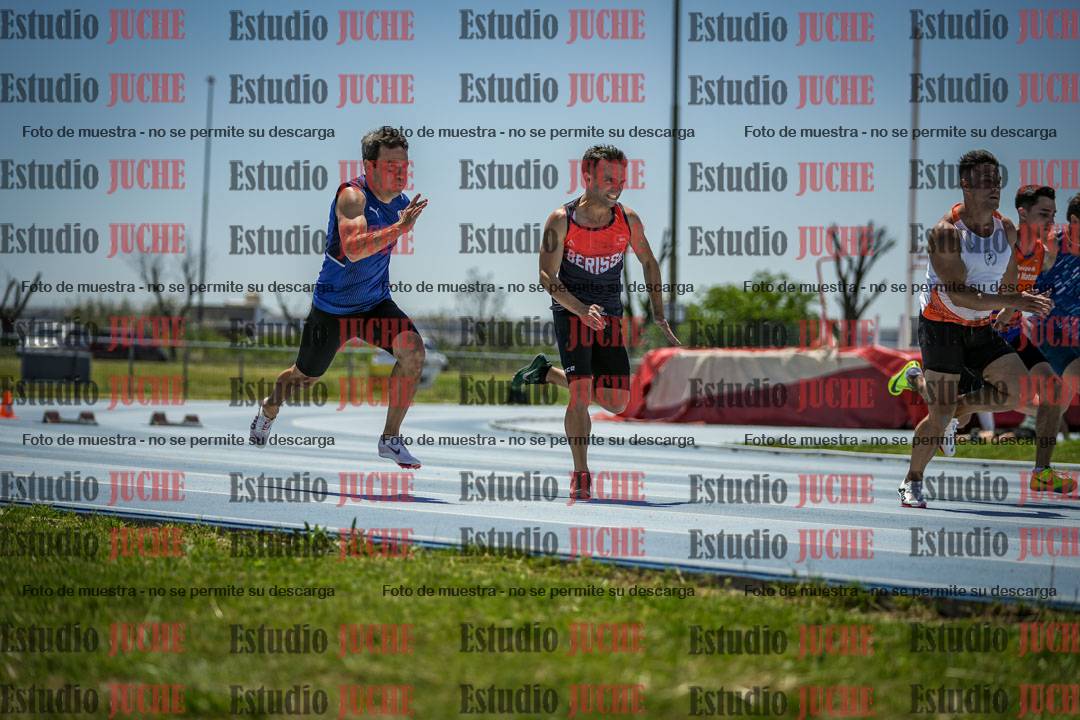 Fotos de los 100 m llanos de varones