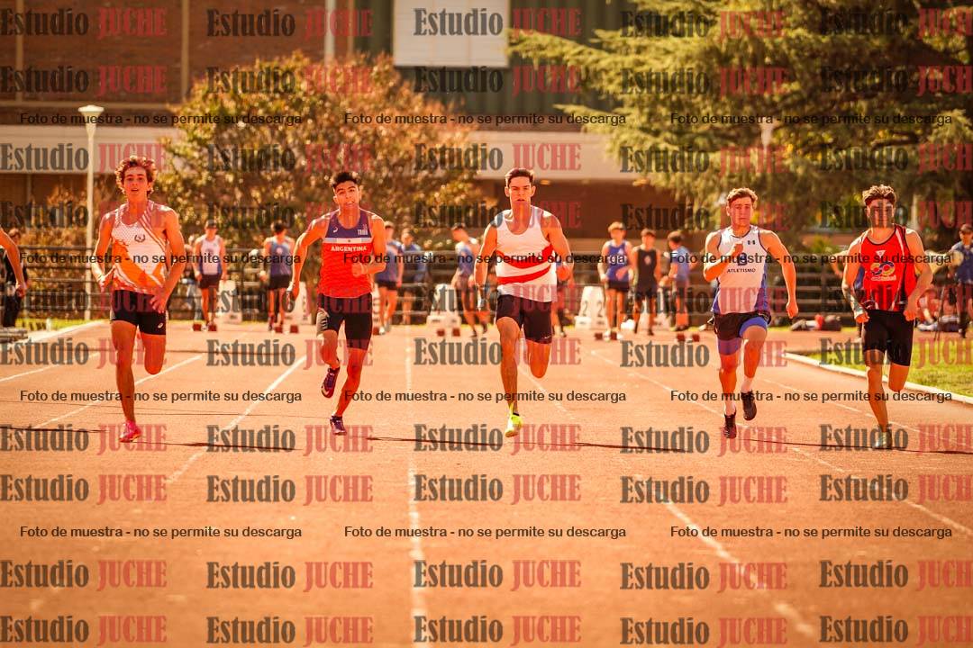 Fotos de los 100 m llanos de varones