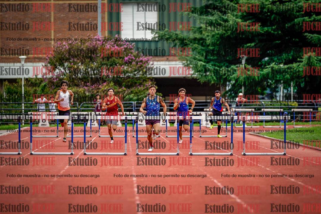 Fotos de los 400 m con vallas de varones