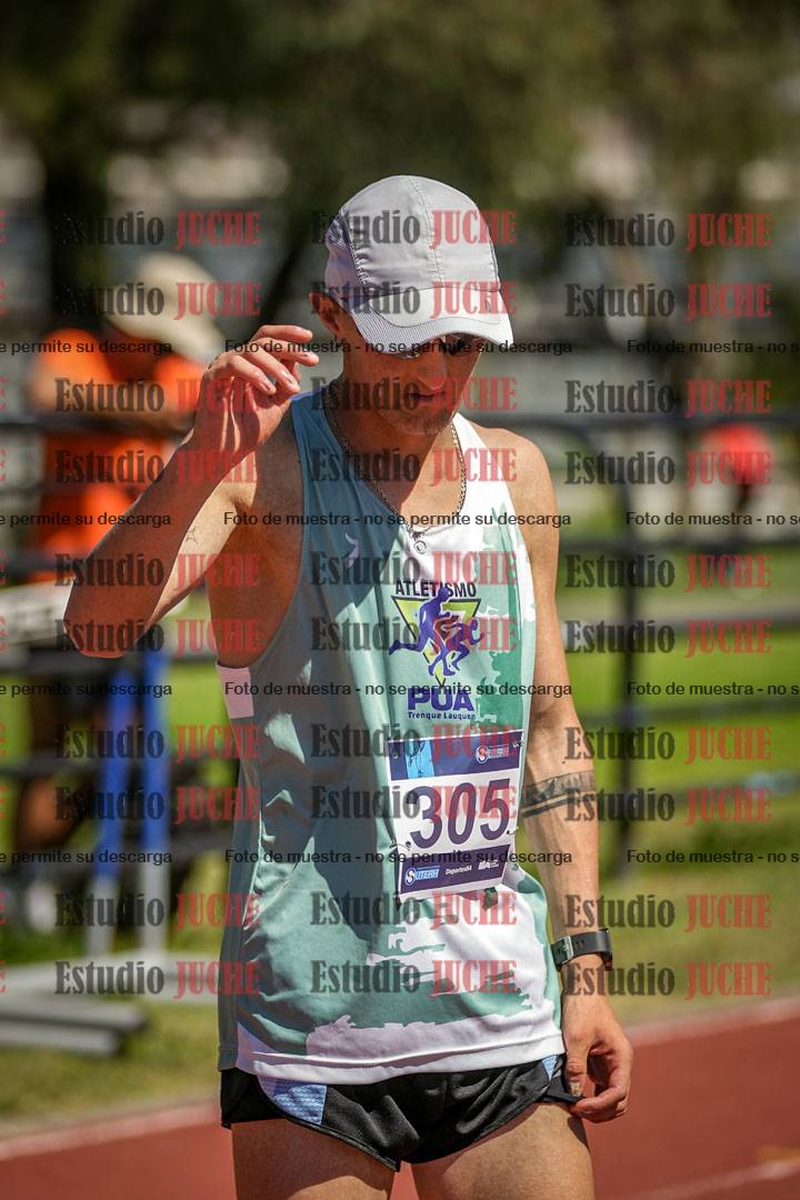 Fotos de los 3000 m con obstáculos de varones