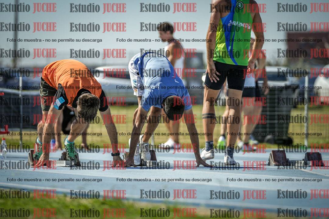 Fotos de los 100 m llanos de varones