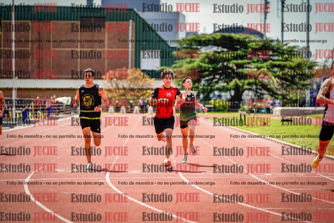 Fotos de los 400 m llanos de varones