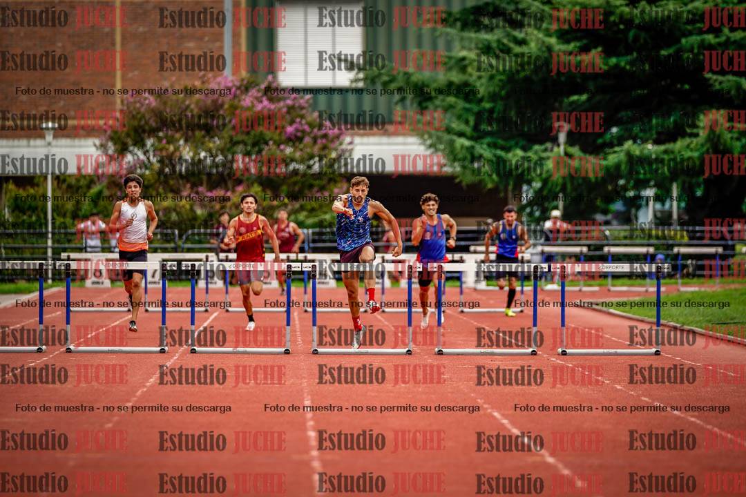 Fotos de los 400 m con vallas de varones
