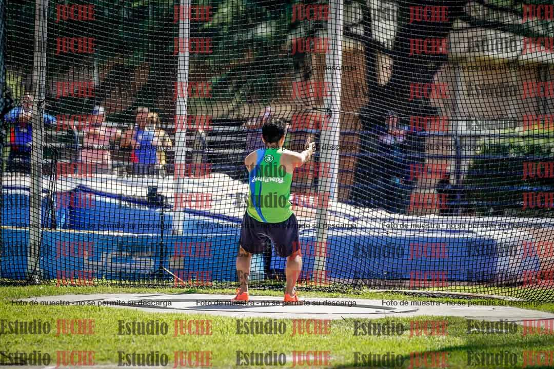 Fotos del lanzamiento de martillo de varones