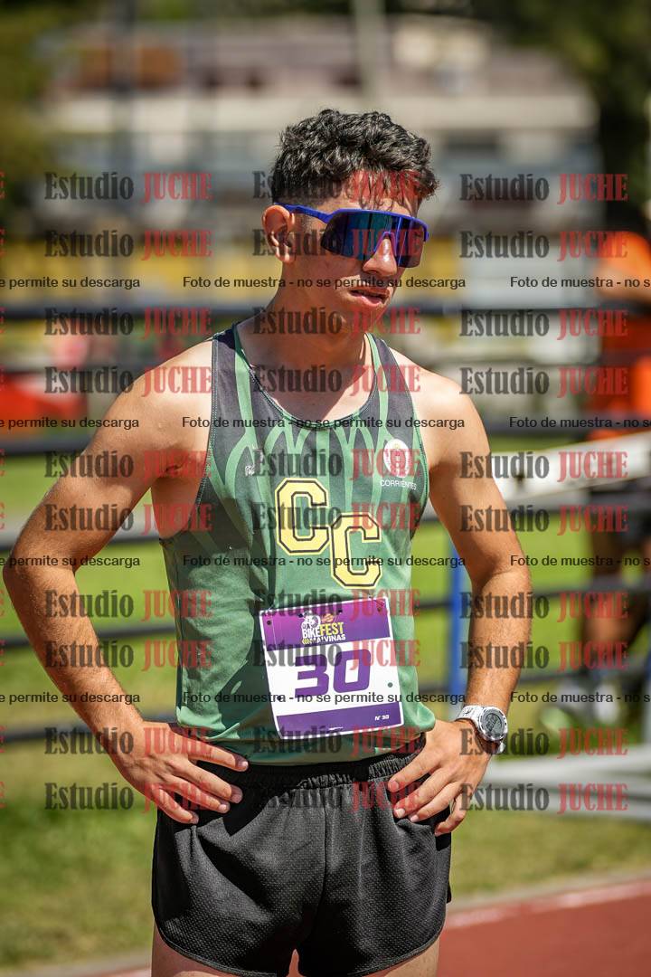 Fotos de los 3000 m con obstáculos de varones