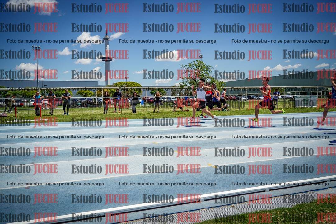 Fotos de los 100 m llanos de varones
