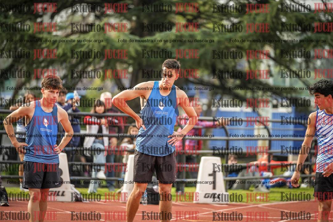 Fotos de los 100 m llanos de varones - decatlón 1