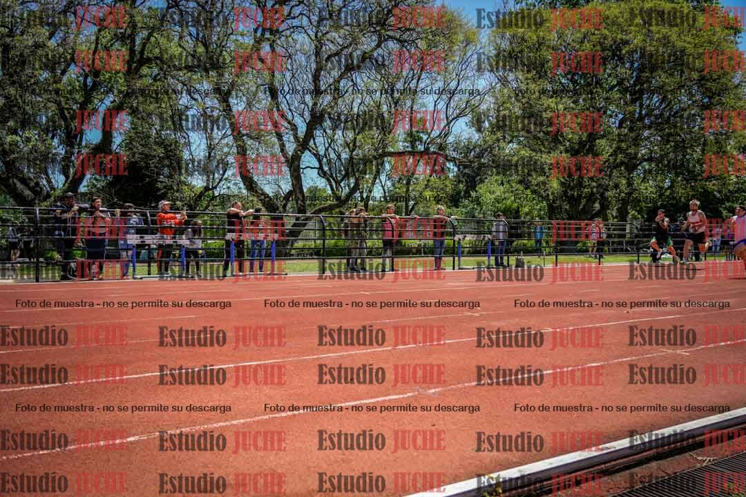 Fotos de los 100 m llanos de varones