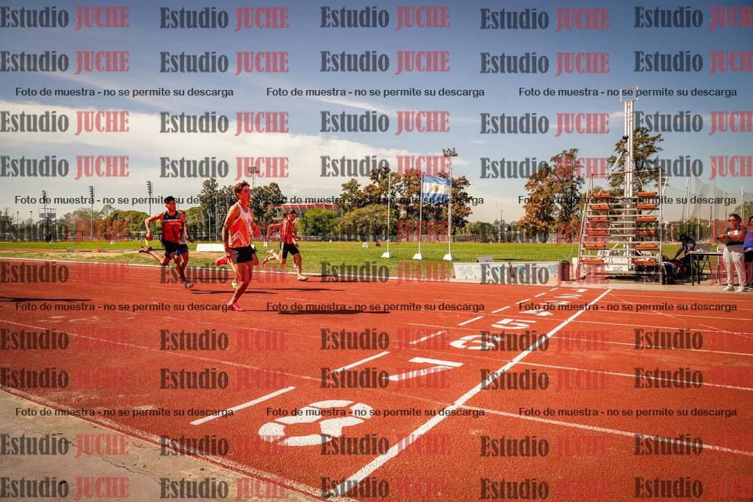 Fotos de los 100 m llanos de varones