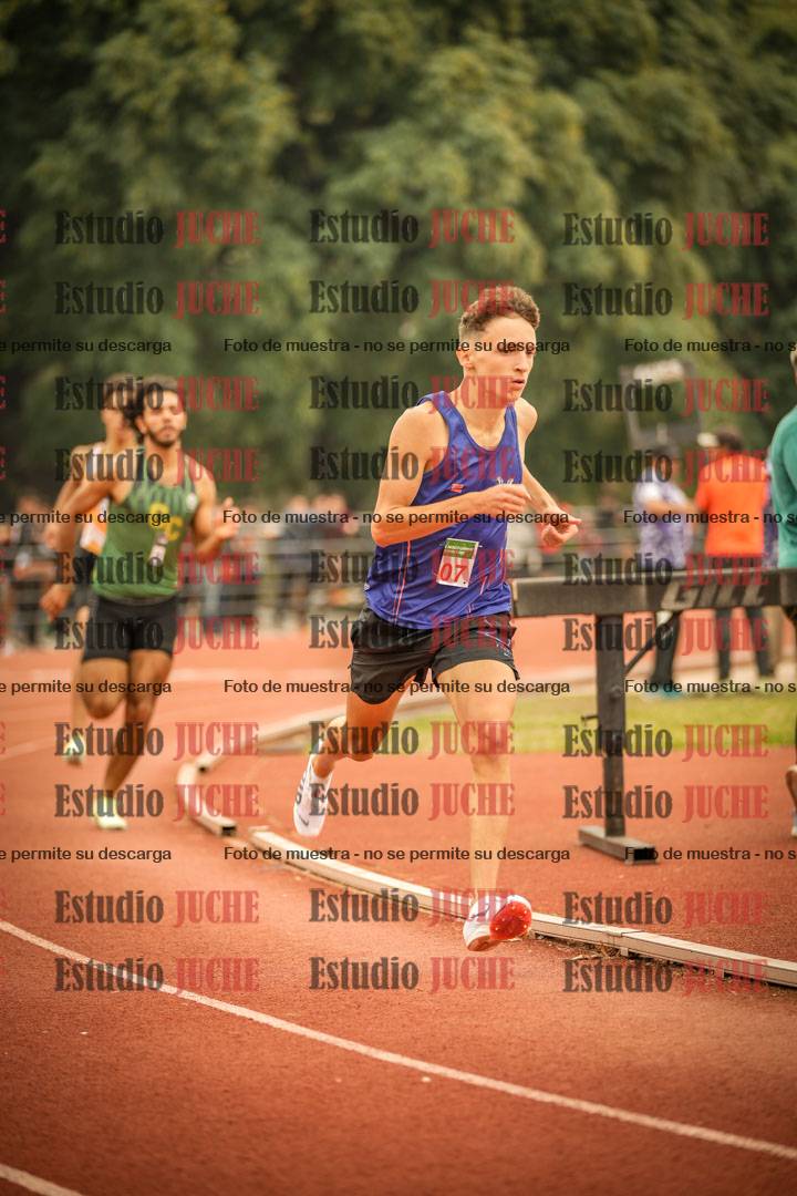 Fotos de los 800 m llanos de varones