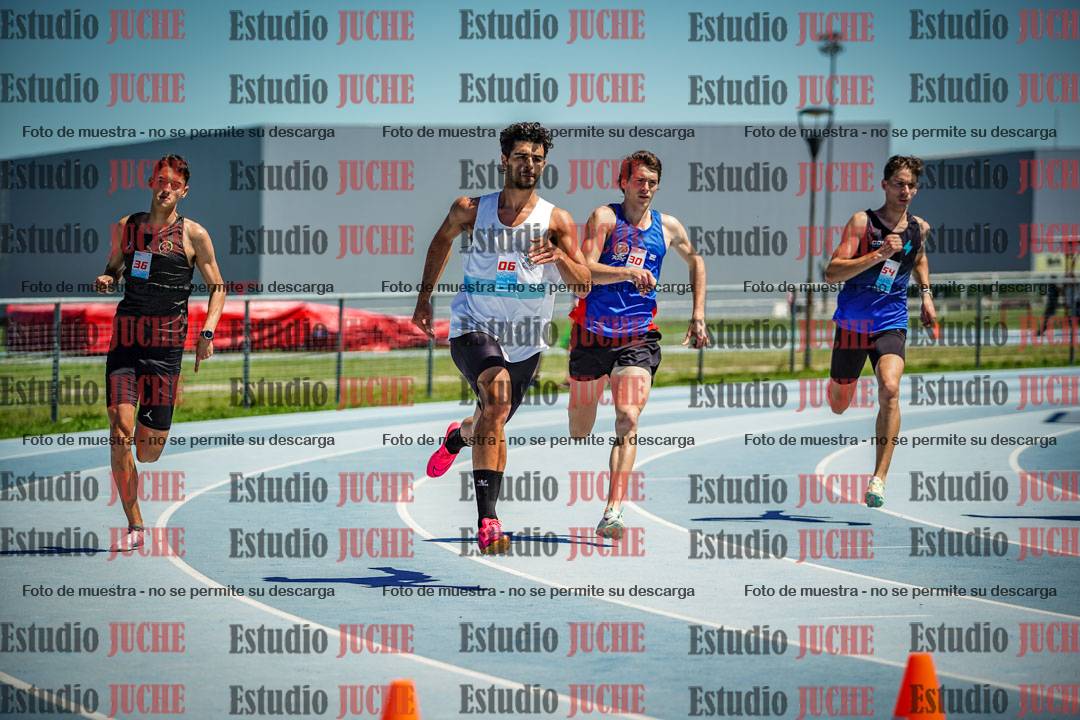 Fotos de los 800 m llanos de varones