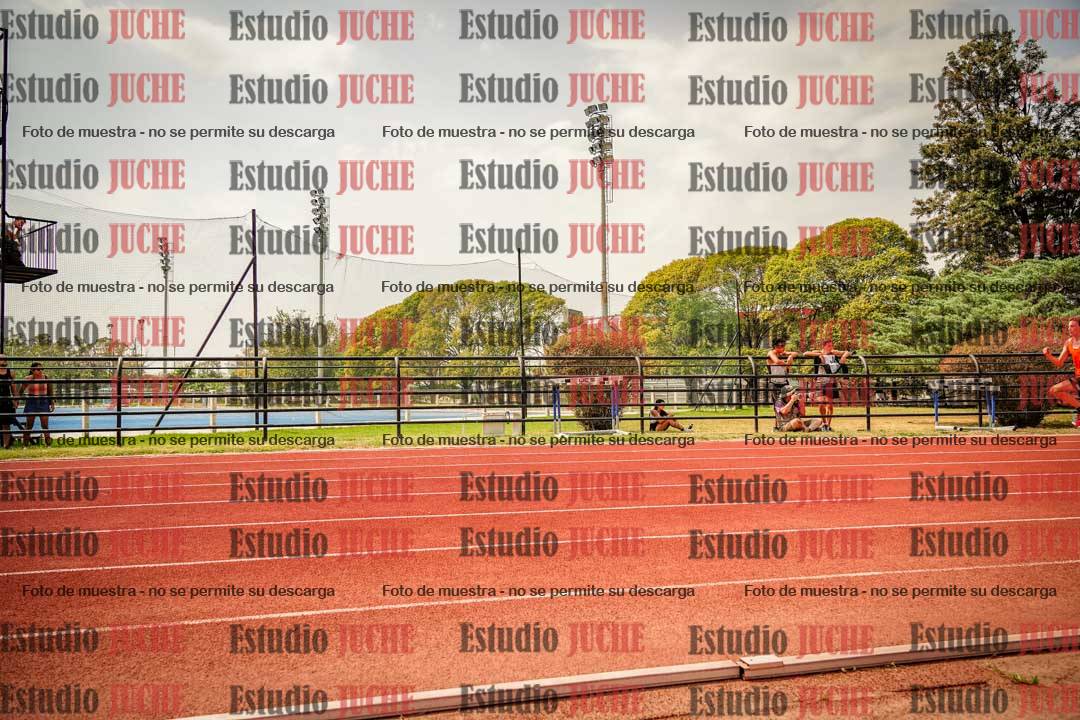 Fotos de los 200 m llanos de varones