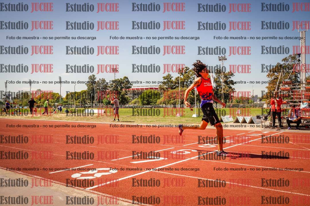 Fotos de los 400 m llanos de varones