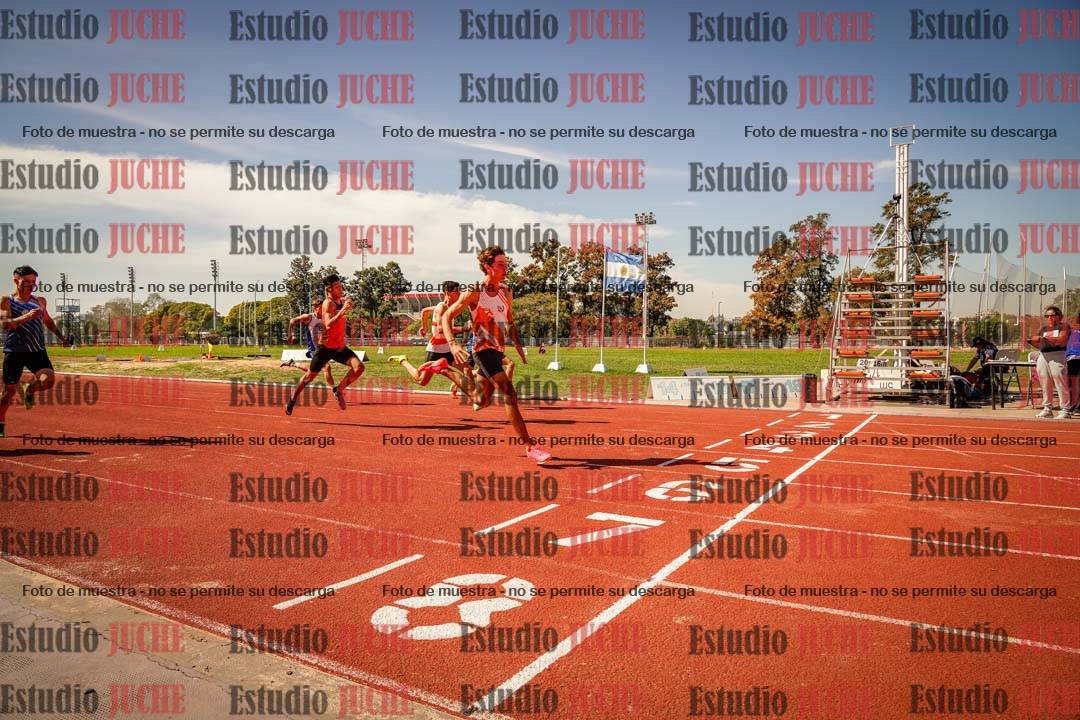 Fotos de los 100 m llanos de varones