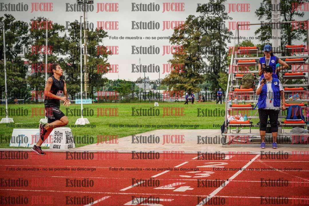 Fotos de los 800 m llanos de varones