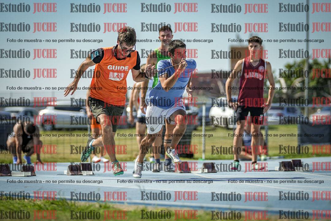 Fotos de los 100 m llanos de varones
