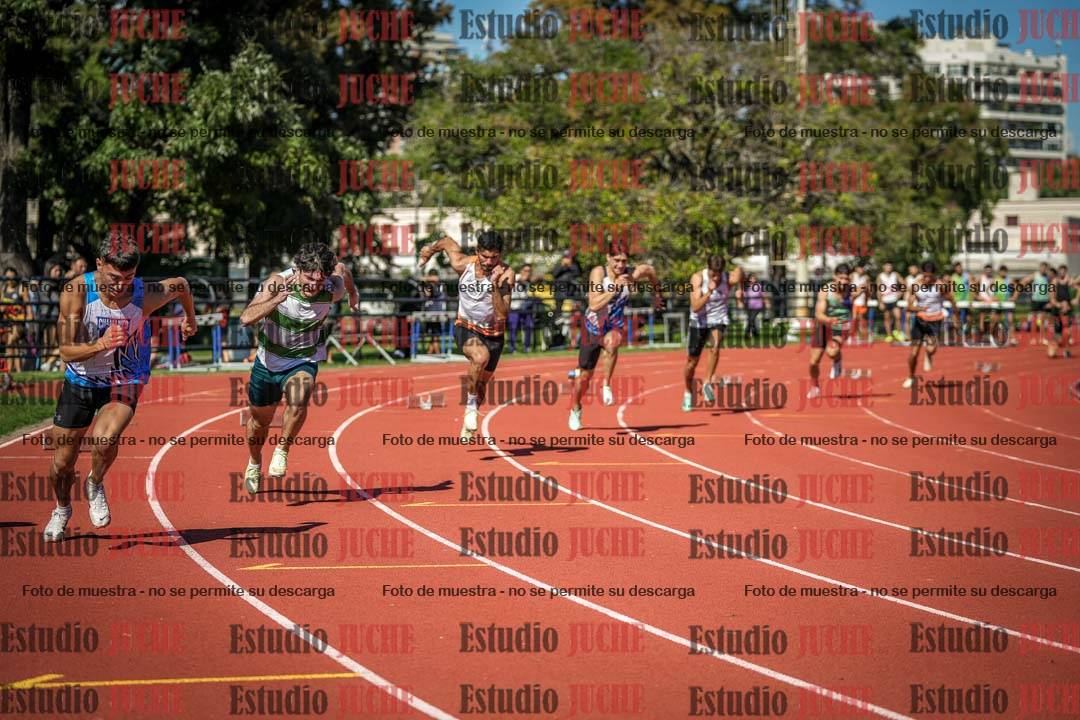 Fotos de los 200 m llanos de varones