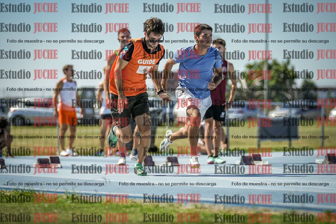 Fotos de los 100 m llanos de varones
