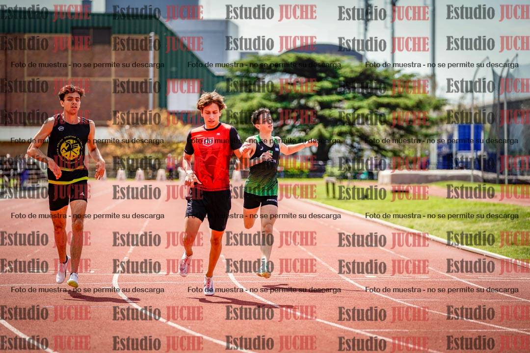 Fotos de los 400 m llanos de varones