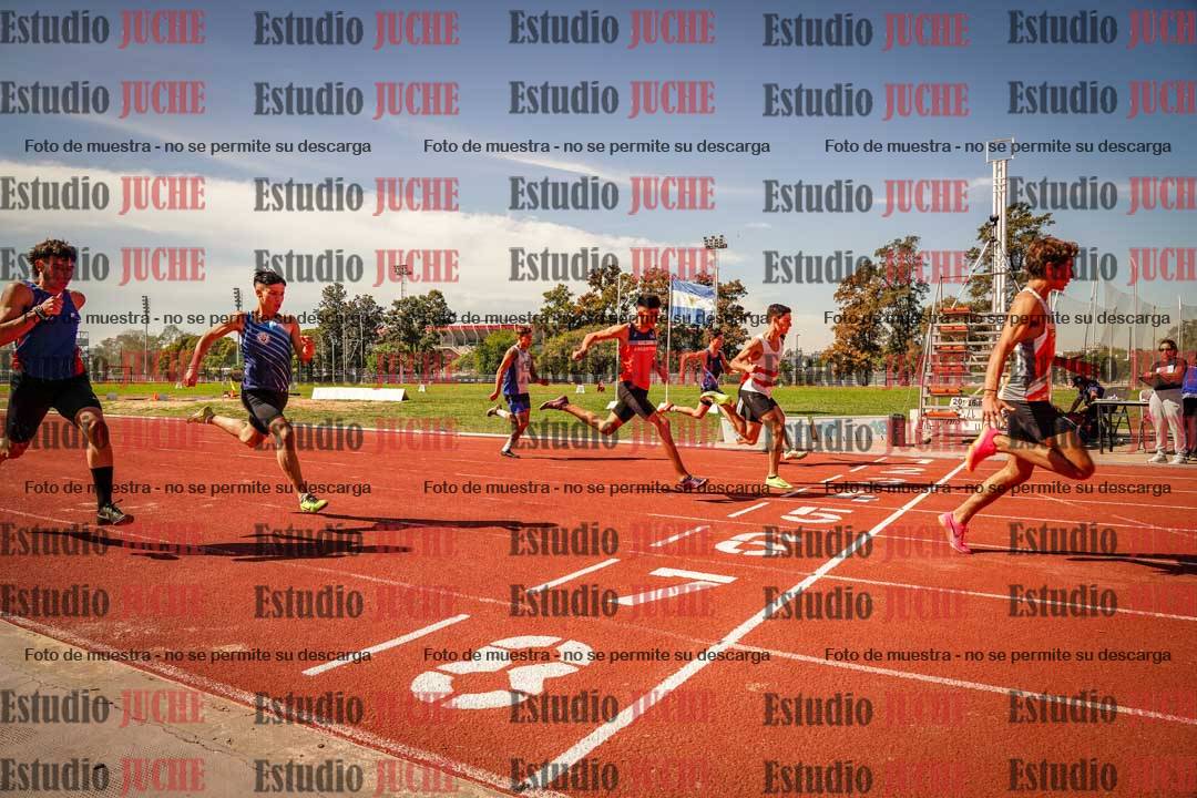 Fotos de los 100 m llanos de varones