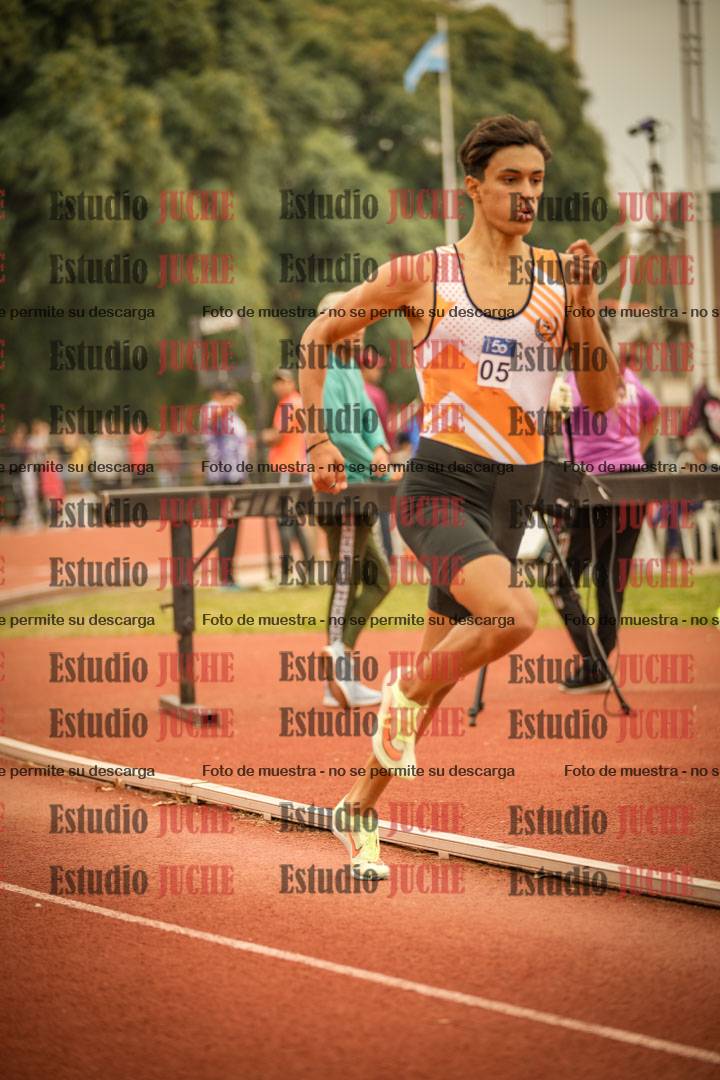 Fotos de los 800 m llanos de varones