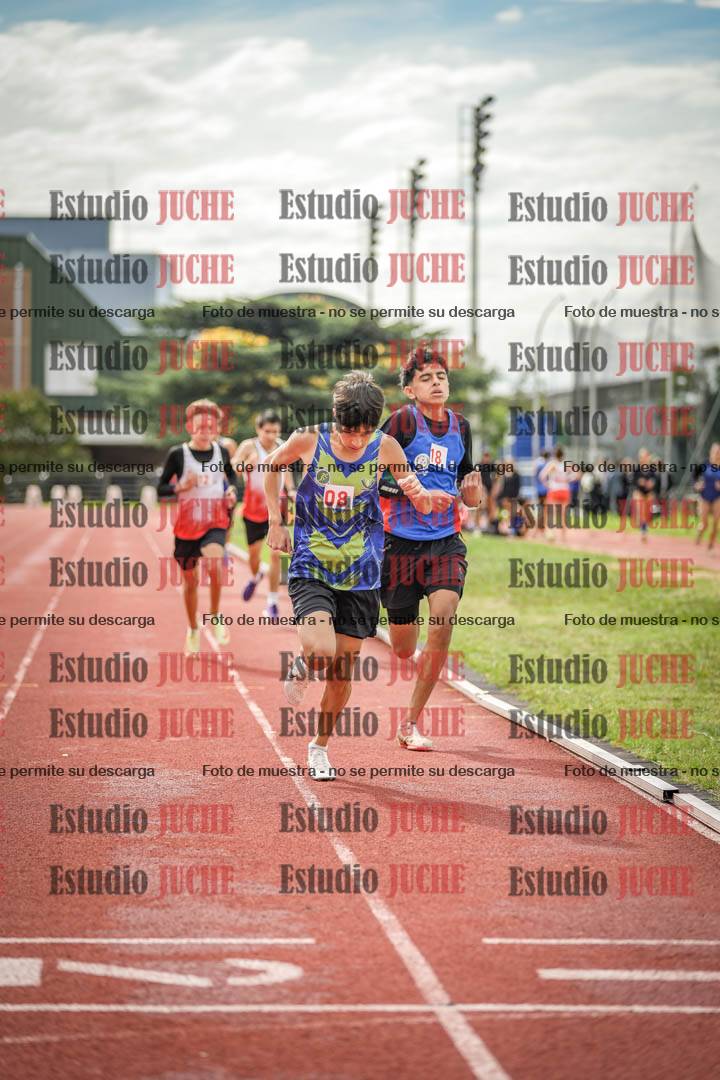 Fotos de los 600 m llanos de varones
