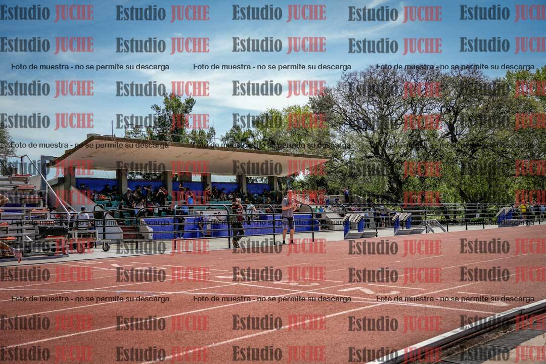 Fotos de los 400 m llanos de varones