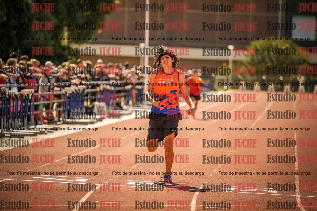 Fotos de los 400 m llanos de varones