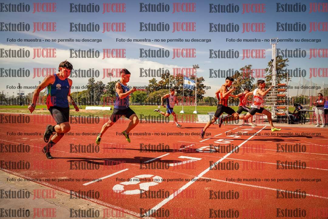 Fotos de los 100 m llanos de varones