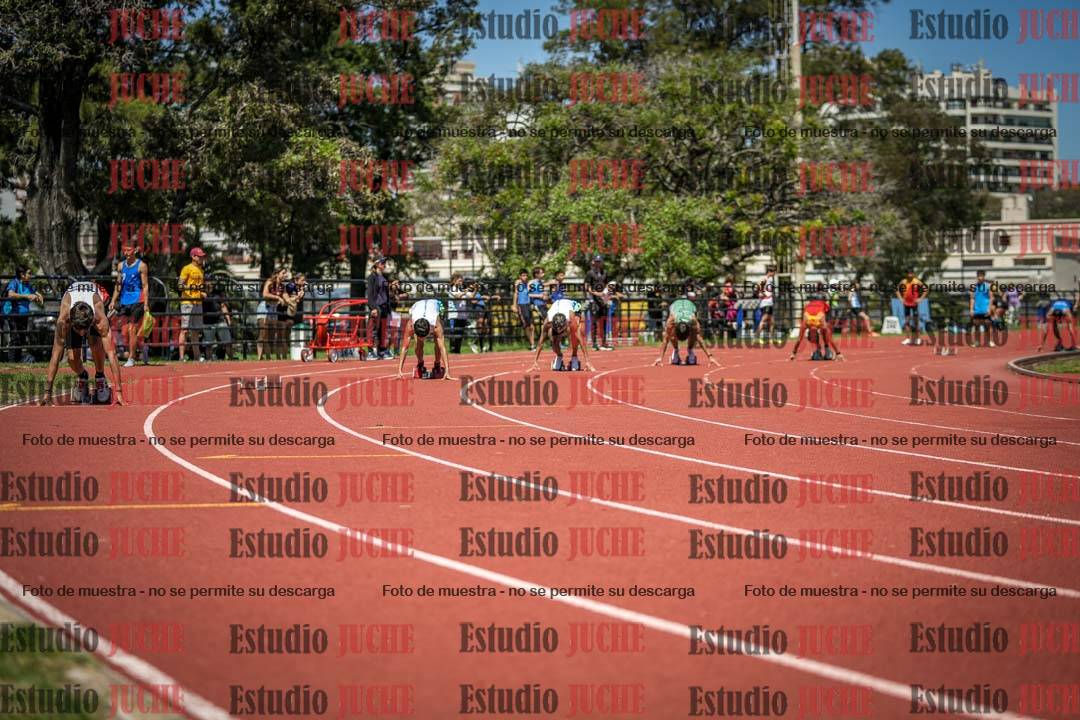 Fotos de los 200 m llanos de varones