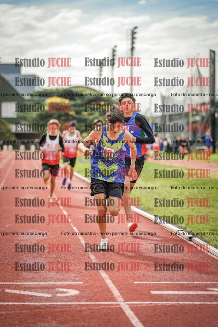 Fotos de los 600 m llanos de varones