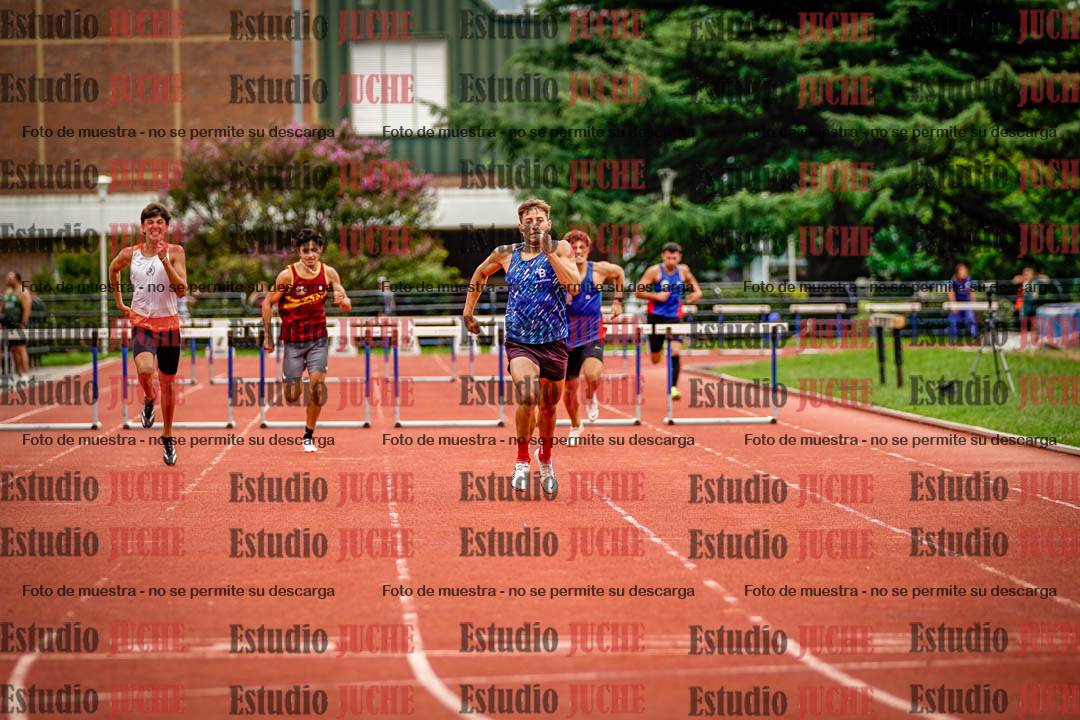 Fotos de los 400 m con vallas de varones