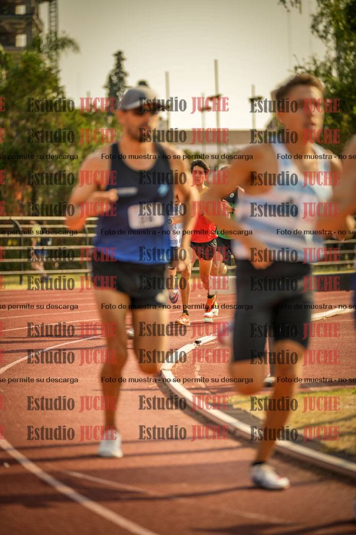 Fotos de los 1500 m llanos de varones