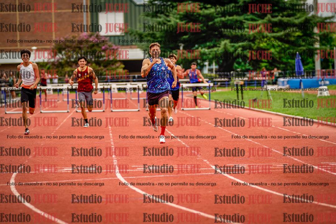Fotos de los 400 m con vallas de varones