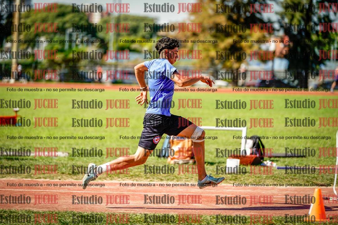 Fotos del salto en largo de varones