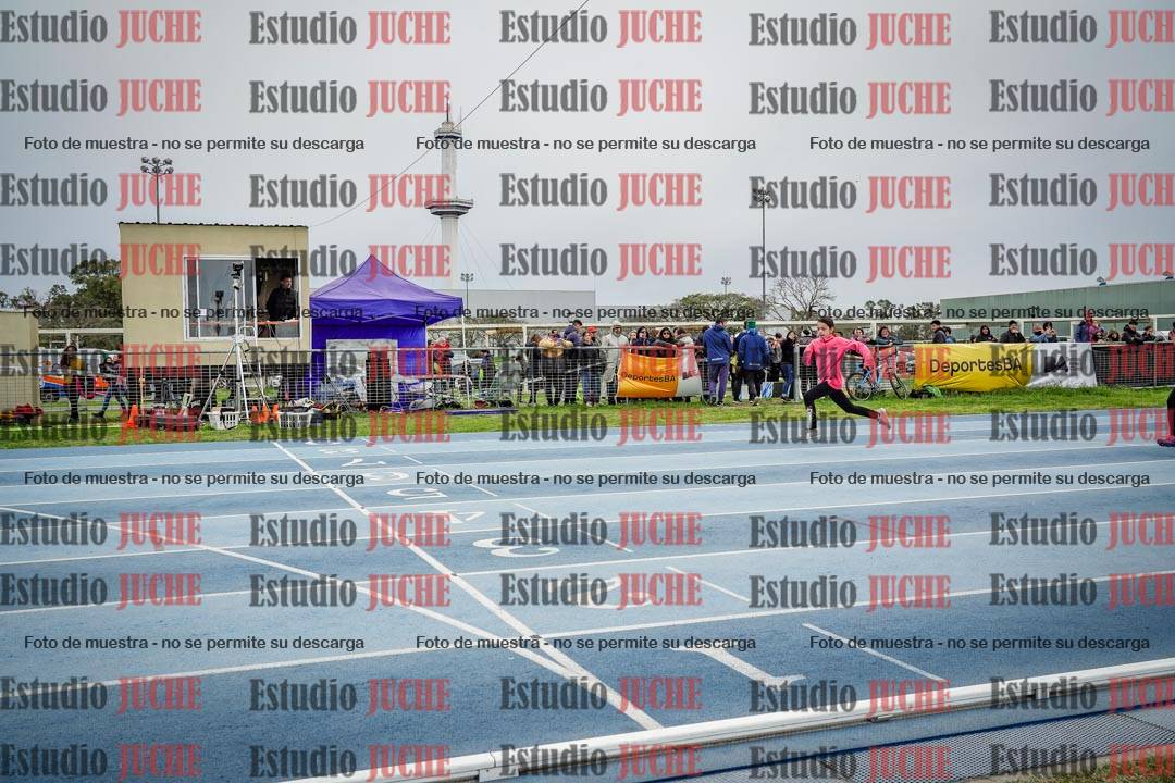 Fotos de los 50 m llanos de mujeres - U12