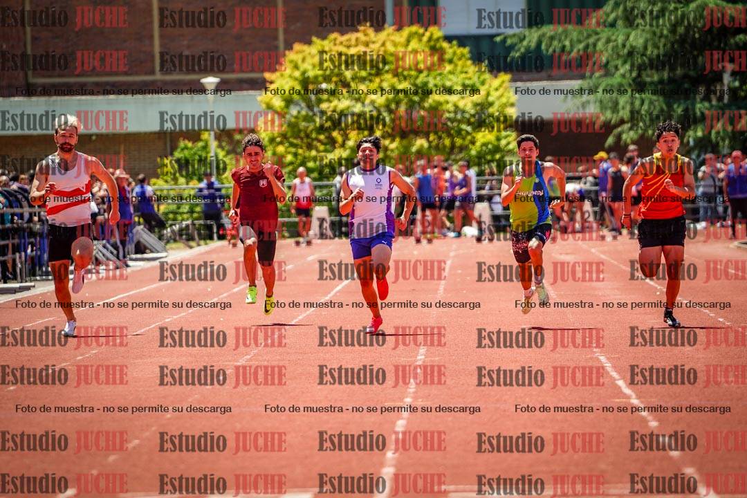 Fotos de los 100 m llanos de varones
