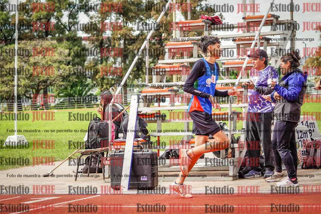 Fotos de los 600 m llanos de varones