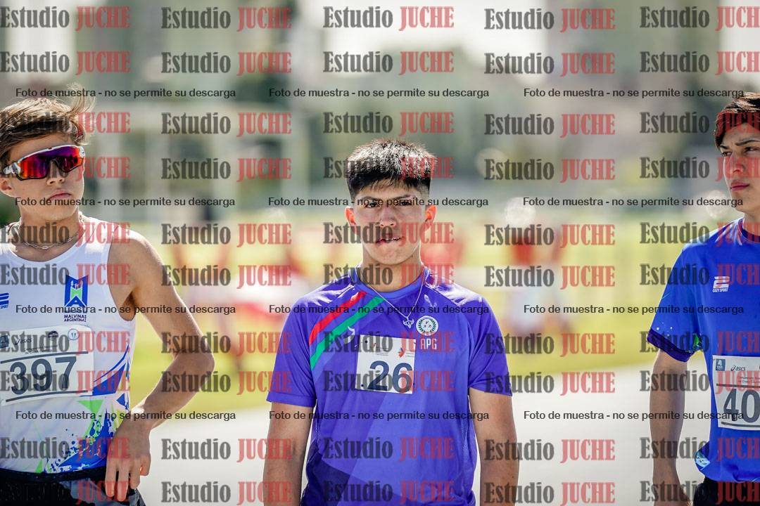 Fotos de los 2000 m con obstáculos de varones