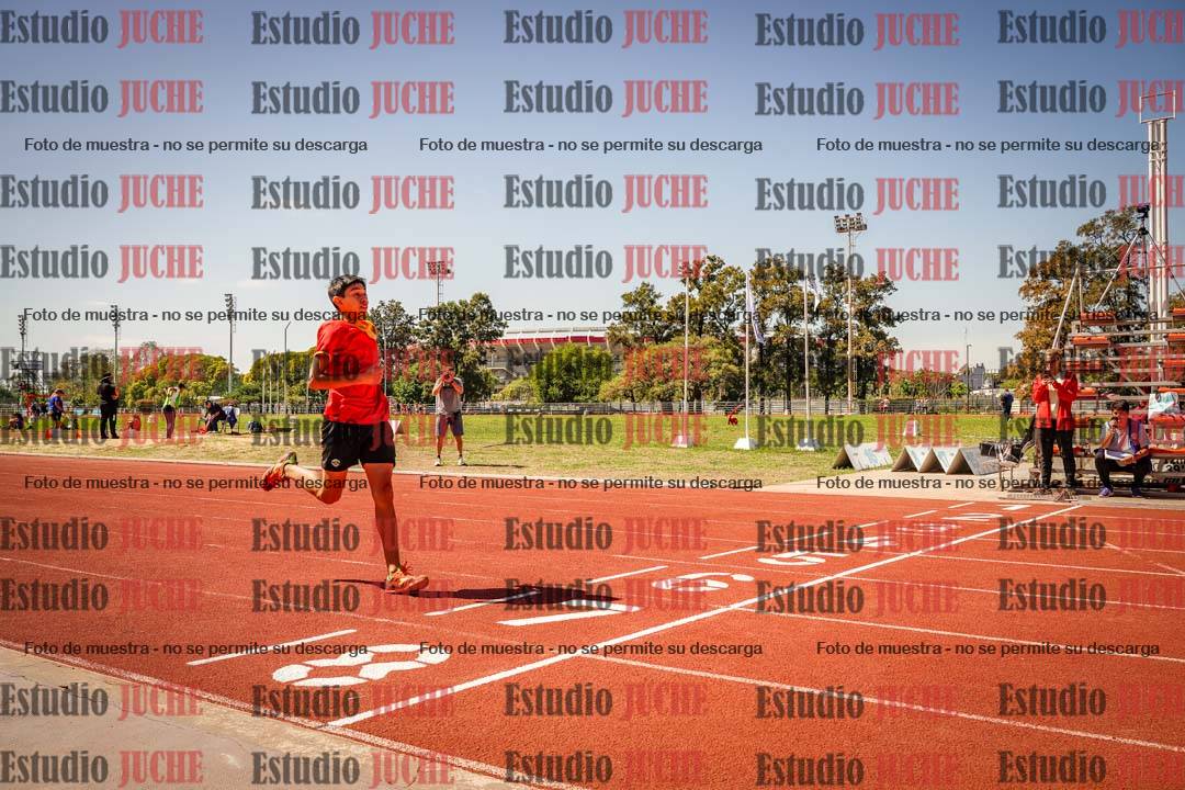 Fotos de los 400 m llanos de varones