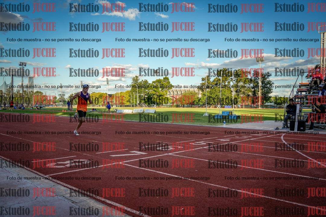 Fotos de los 400 m llanos de varones